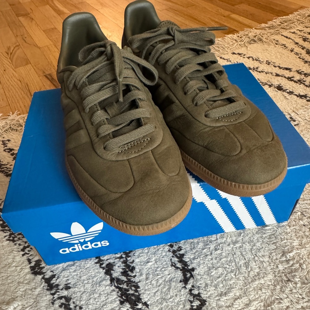 Adidas Samba - Olive Strata - Men’s 6 / Women’s 7